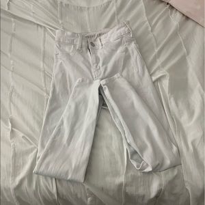 American Eagle White Skinny Jeans